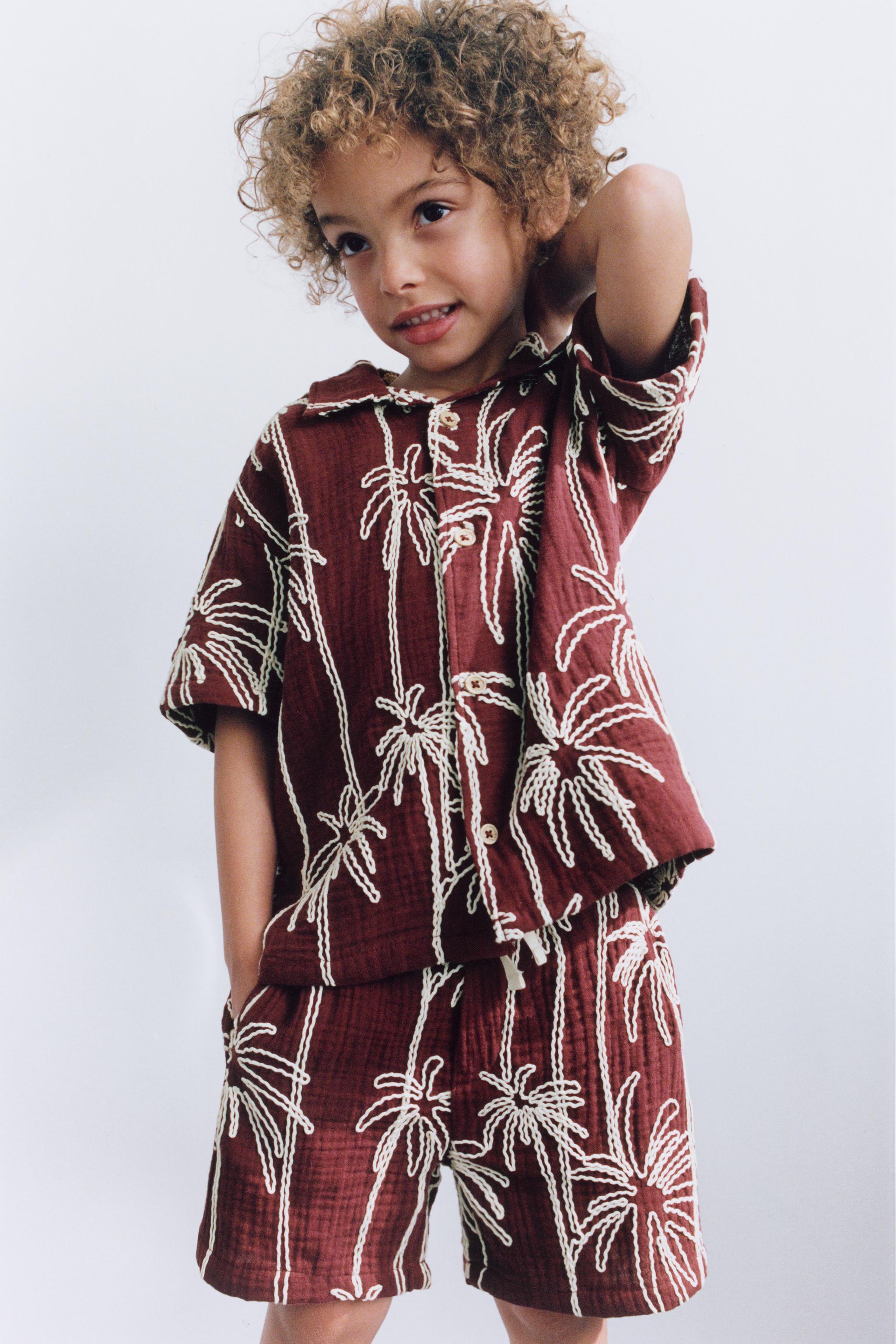EMBROIDERED PALM TREE TEXTURED SHIRT